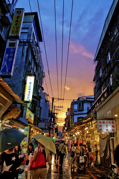 street scene in Taipei