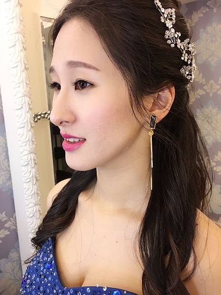 1. 新娘秘書,自然風格,自然眼妝,黑髮新娘,台中新秘,中部新秘,新娘造型,乾淨妝感,法爾微創,影像製片,特色婚紗,林酒店
