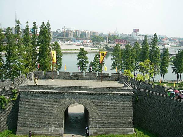 997998_10151454434376179_2006975007_n