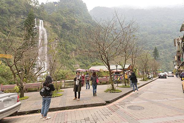 新北烏來怎麼玩│雲仙樂園 泰雅族文化體驗 烏來台車 烏來老街