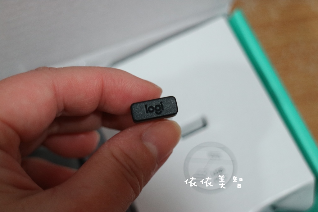 羅技MK345無限鍵盤滑鼠組 (3).JPG