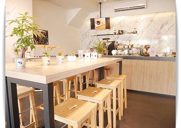 高雄 Take A Bite 現炸吉拿棒的咖啡店 Popo小日子 痞客邦