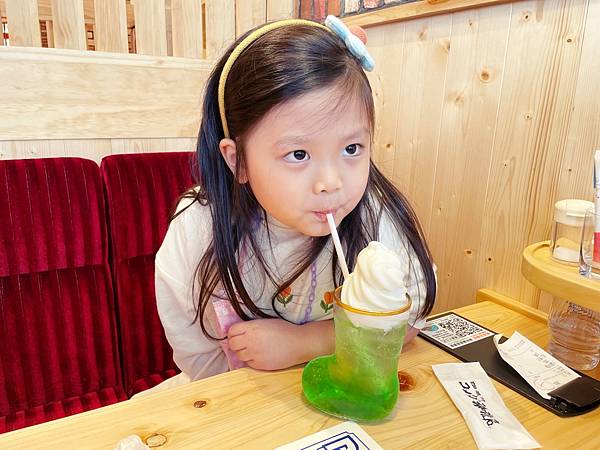 高雄美術館「癮燒精食」精緻餐盒還有食材超市可以逛！！