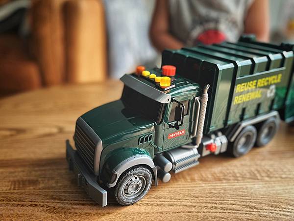 LINE_ALBUM_頑玩具_221006_16.jpg LINE_ALBUM_頑玩具_221006_16.jpg