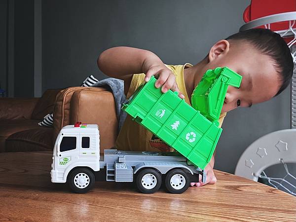 LINE_ALBUM_頑玩具_221006_5.jpg LINE_ALBUM_頑玩具_221006_5.jpg