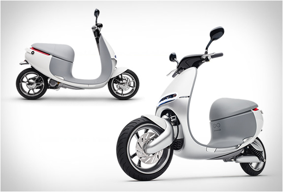 gogoro-smartscooter.jpg