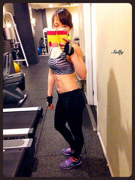 522417_720792881265693_1687019633_n