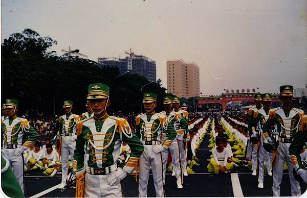 鼓號樂隊（７６年國慶）