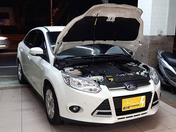 福特FORD FOCUE 2015年式 柴油-1