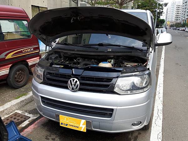 福斯VOLKSWAGEN T5 柴油-台南動力家電池行