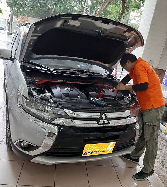 三菱MITSUBISHI OUTLANDER 2.4- 台南動力家電池