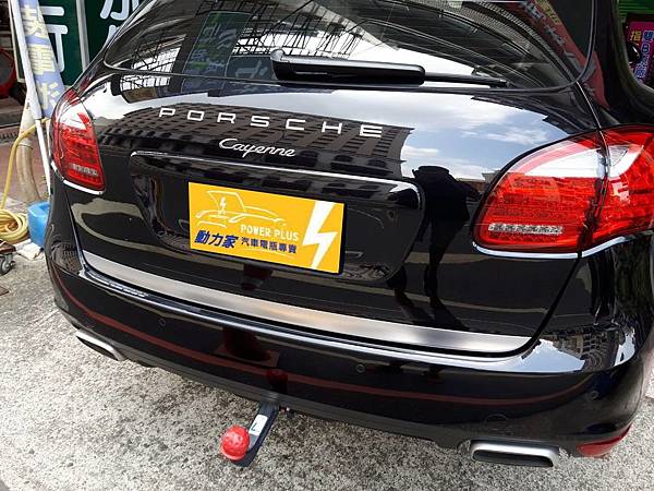 保時捷PORSCHE Cayenne- 台南汽車電瓶更換 找 動力家