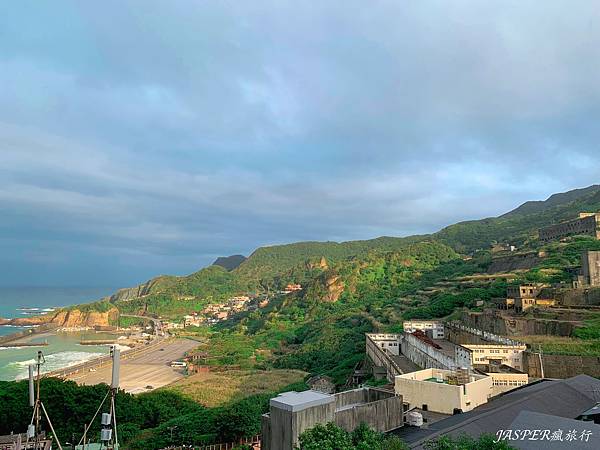 【九份住宿】推薦絕美陰陽海景玫瑰山城，無敵山海連線，北海岸度