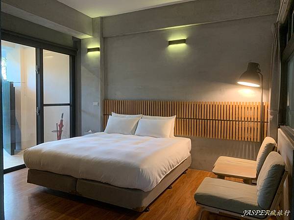 【花蓮住宿】瑞穗住宿首選,山下的厝溫泉民宿,特色黃金湯加上設