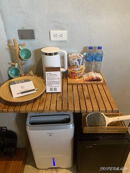 【花蓮住宿】瑞穗住宿首選,山下的厝溫泉民宿,特色黃金湯加上設