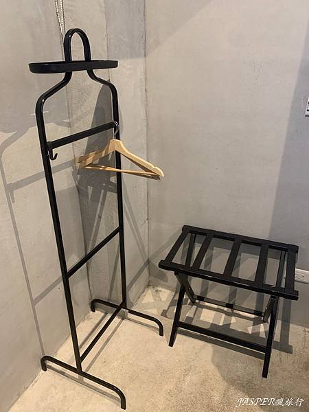 【花蓮住宿】瑞穗住宿首選,山下的厝溫泉民宿,特色黃金湯加上設