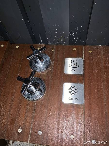 【花蓮住宿】瑞穗住宿首選,山下的厝溫泉民宿,特色黃金湯加上設