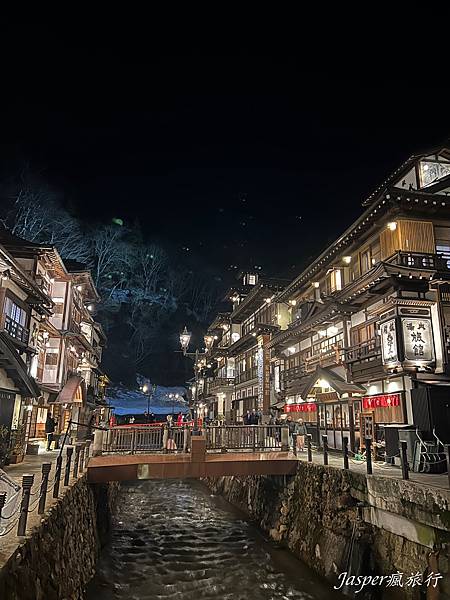 【銀山溫泉住宿】推薦古山閣溫泉飯店，走進千與千尋的世界︱免費