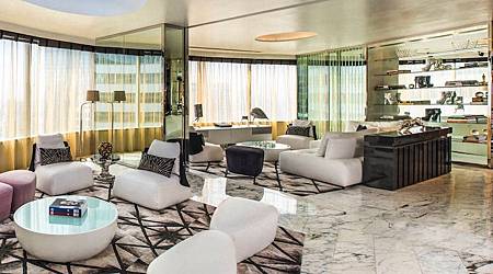 w_hotel_bangkok_extreme_wow_suite.jpg