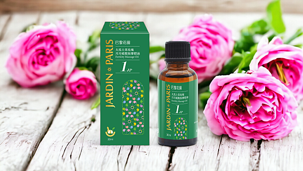 「放鬆寫作，大馬士革玫瑰精油幫你穩住！」