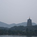 西湖遠眺雷峰塔