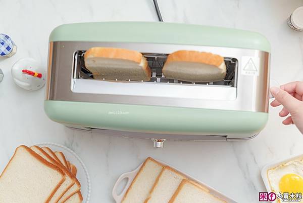 【 推 薦 】日本千石阿拉丁|魔法瞬熱烤麵包機| - 大胃米 【 推 薦 】日本千石阿拉丁|魔法瞬熱烤麵包機| - 大胃米