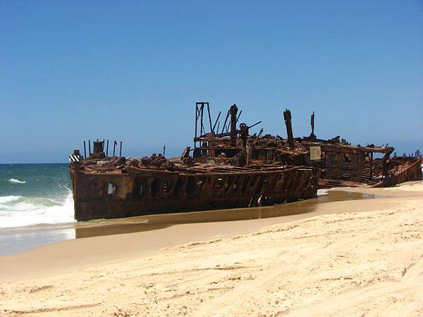 Wreck Maheno