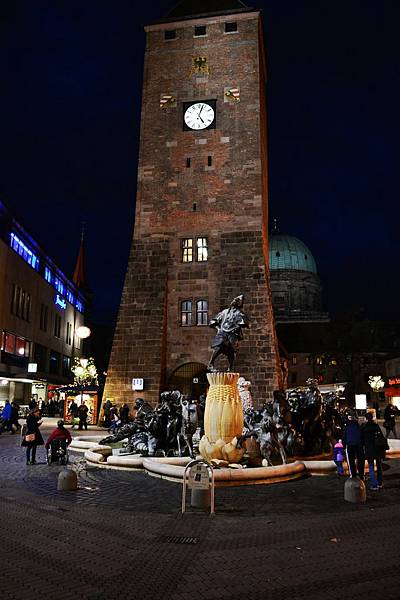 nuremberg Ehekarussell Brunnen