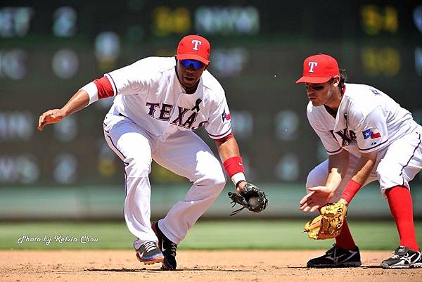 Elvis Andrus_Ian Kinsler-s.jpg