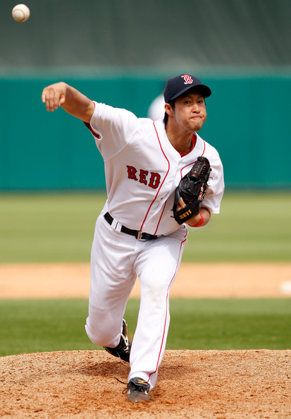 Tazawa 2009 Spring Training.jpg