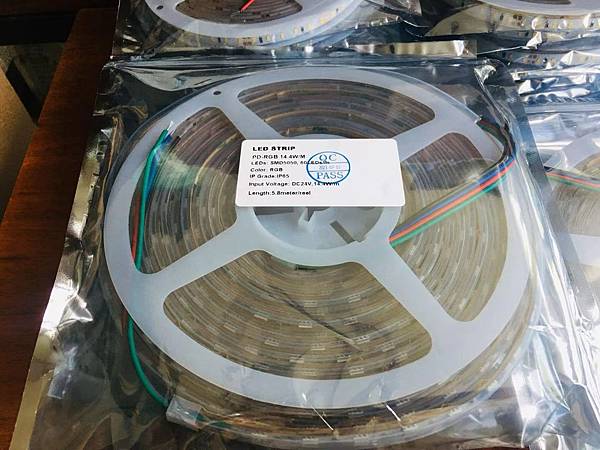 RGB14.4W LED 軟條燈 客製訂製生產