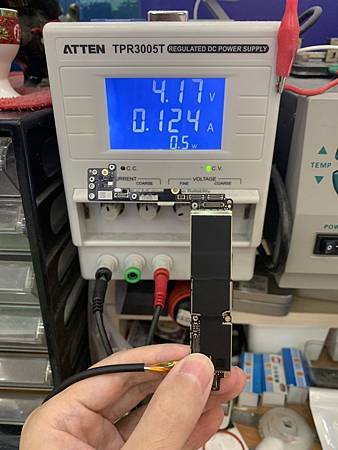 iphone 8 plus 漏電124ma.jpg