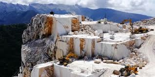 熱情面具下的義大利人