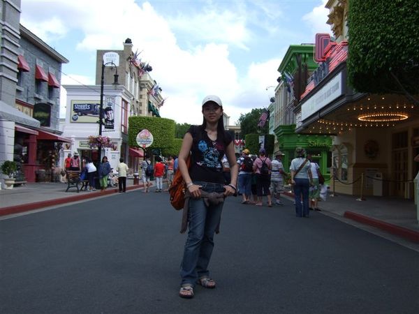 movie world-5.JPG