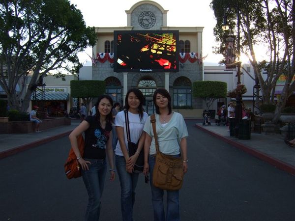 movie world-72.JPG