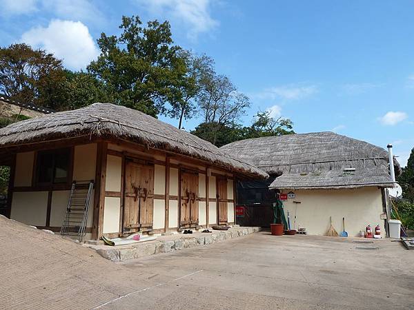 釜山之旅 - 彷彿世外桃源的慶州良洞村(경주양동마을) 釜山之旅 - 彷彿世外桃源的慶州良洞村(경주양동마을)
