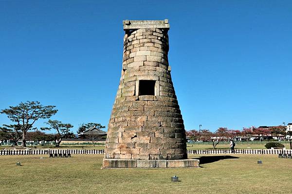 慶州 瞻星臺 (경주 첨성대) 慶州 瞻星臺 (경주 첨성대)