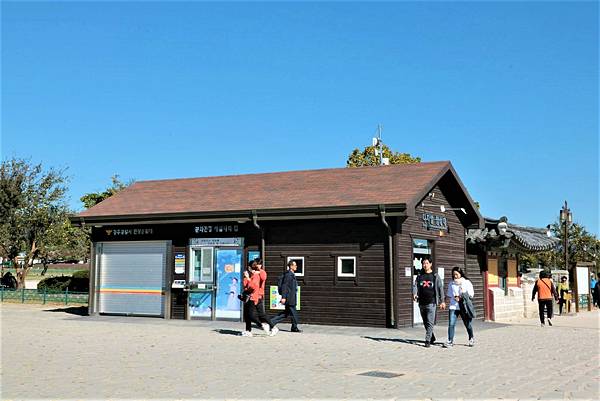 慶州 瞻星臺 (경주 첨성대) 慶州 瞻星臺 (경주 첨성대)