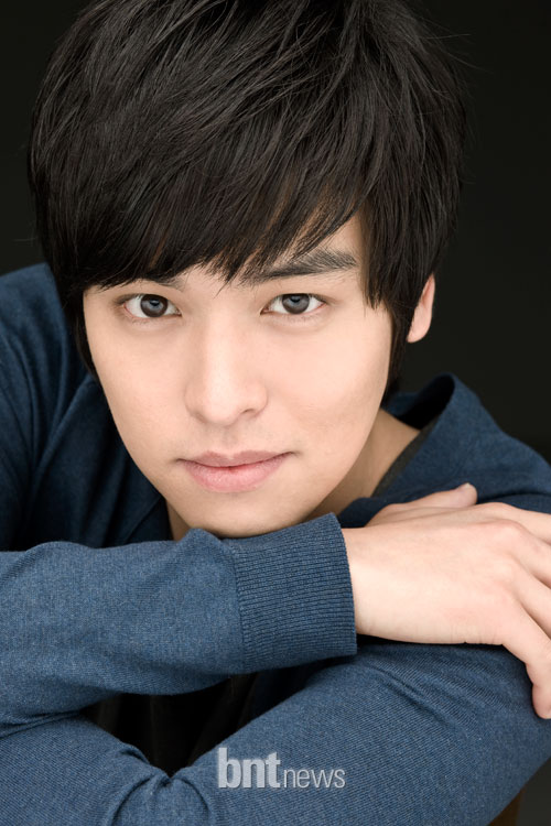 李章宇 李章宇