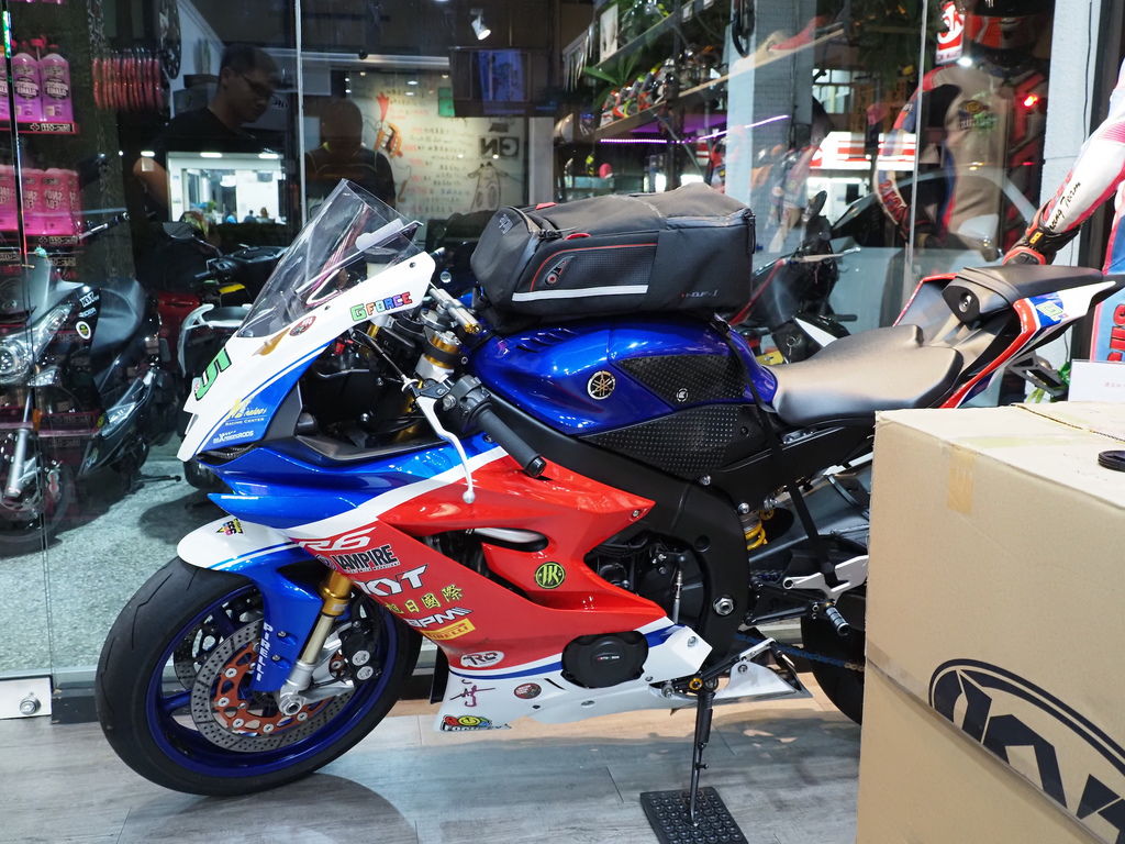 yamaha_r6側面.JPG