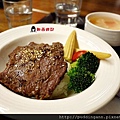 P1440334牛小排蓋飯.JPG