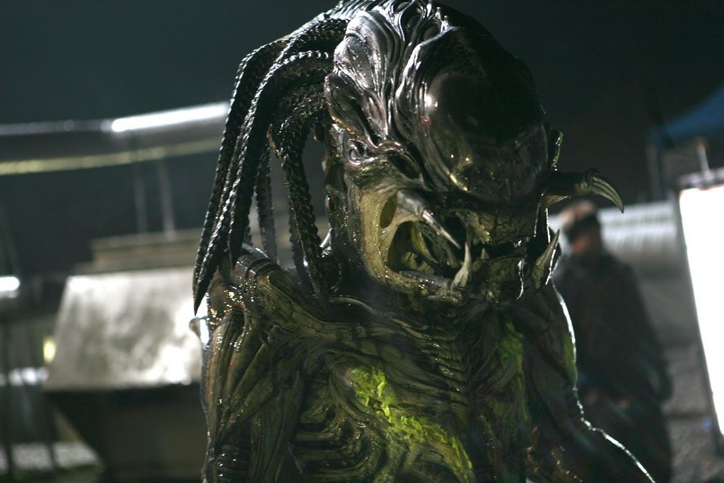 《異形戰場2：適者生存》Aliens vs  Predator Requiem 歐美影集檔案001