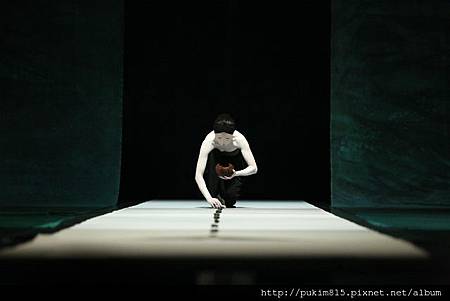 觀03_4H5G7243_行者_金成財攝_774K 觀03_4H5G7243_行者_金成財攝_774K