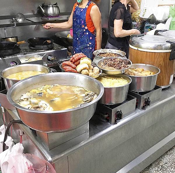 高雄市鳳山區五甲一路勝及品蝦米飯鮮魚湯~這飯滿滿的古早味~