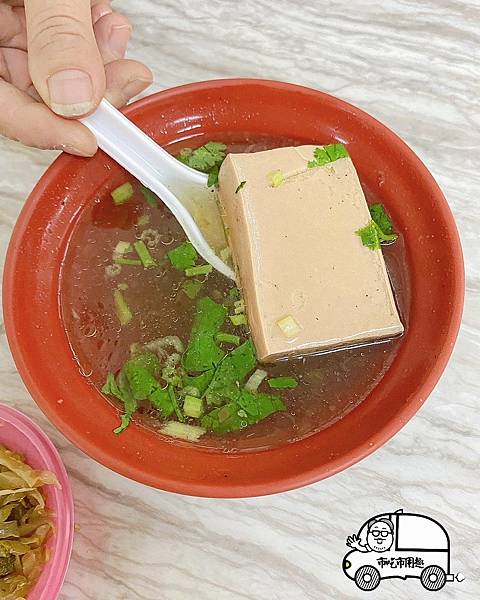 台中市北屯區中清路南屯蕭爌肉飯~你們家的滷排骨怎麼回素~這樣