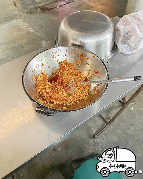 高雄市楠梓區朝陽路楠都林家肉焿~這一鍋是什麼.....早餐吃