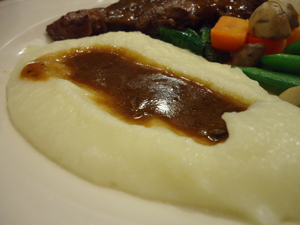 PAUL保羅麵包沙龍(台中新光三越中港店):【PAUL台中店】 PAUL 花都小酒館料理~~~保羅麵包沙龍(台中中港店) PAUL保羅麵包沙龍(台中新光三越中港店):【PAUL台中店】 PAUL 花都小酒館料理~~~保羅麵包沙龍(台中中港店)