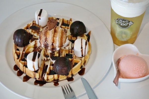 1479644363-2976083272_n 1479644363-2976083272_n