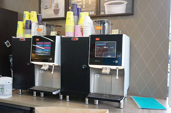 LRG_DSC06170.jpeg LRG_DSC06170.jpeg