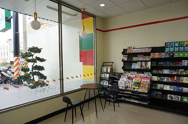 LRG_DSC06175.jpeg LRG_DSC06175.jpeg